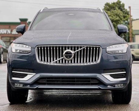 Used 2023 Volvo XC90 B6 Plus w/ Protection Package Premier image 12