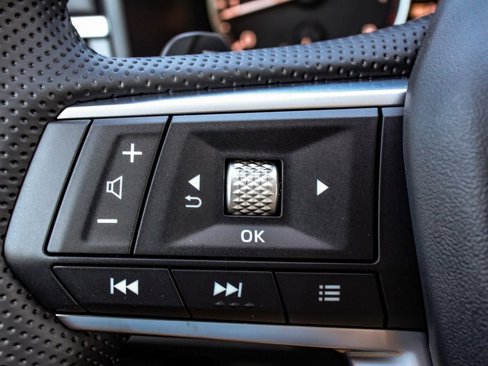 New 2025 Mitsubishi Outlander SE image 27