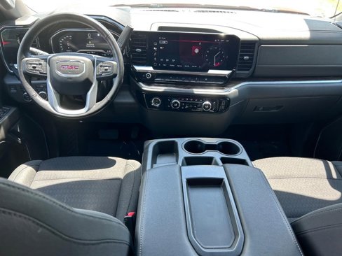 Used 2022 GMC Sierra 1500 Elevation w/ LPO, Elevation Black Package image 8