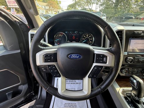 Used 2018 Ford F150 Lariat image 16