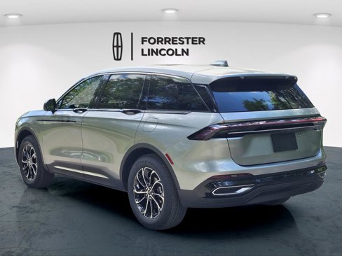 New 2025 Lincoln Nautilus Premier w/ Equipment Group 102A image 5