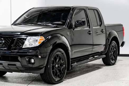Used 2021 Nissan Frontier SV w/ Midnight Edition Floor Mats image 11