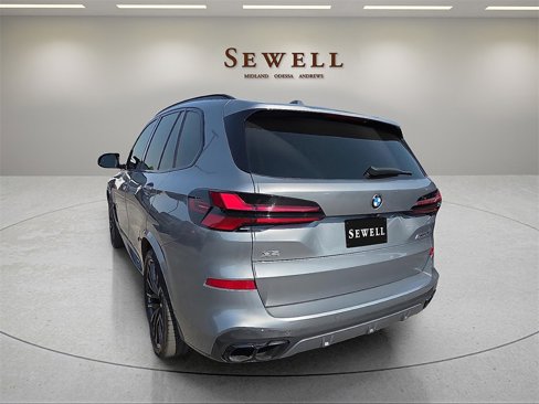 Used 2024 BMW X5 M60i w/ Executive Package image 3