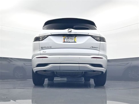 Used 2024 Buick Enclave Avenir w/ Avenir Technology Package image 27