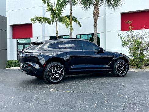 Used 2021 Aston Martin DBX image 34