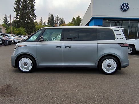 New 2025 Volkswagen ID. Buzz 1st Edition image 2