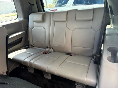 Used 2010 Honda Pilot EX-L image 18