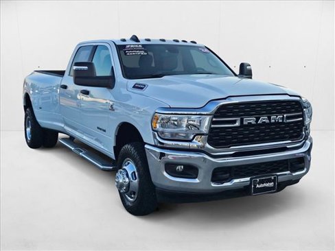Used 2024 RAM 3500 Big Horn image 3