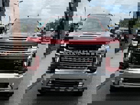 Used 2022 Chevrolet Silverado 2500 LTZ w/ LTZ Plus Package image 9