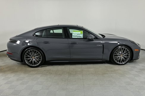 New 2026 Porsche Panamera 4 E-Hybrid image 28