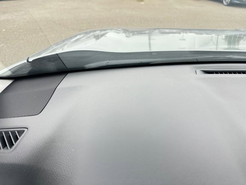 Used 2025 Toyota RAV4 XLE image 34