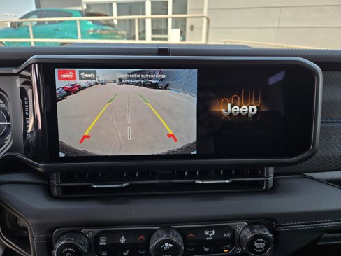 New 2025 Jeep Wrangler Unlimited Rubicon 4xe image 8