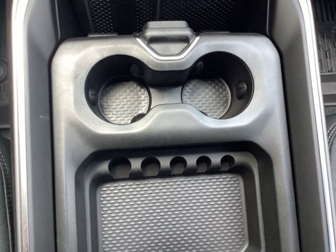 New 2026 RAM 1500 4x4 Crew Cab image 25