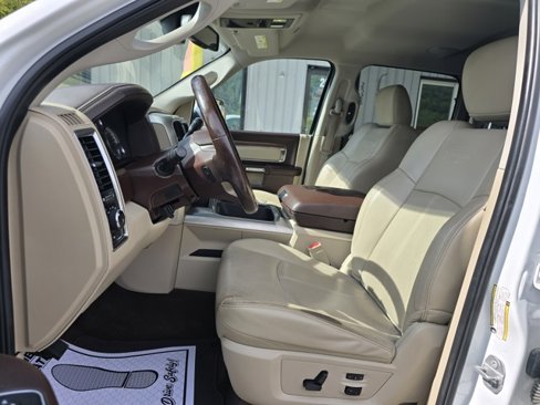 Used 2018 RAM 2500 Laramie w/ Off Road Package image 10
