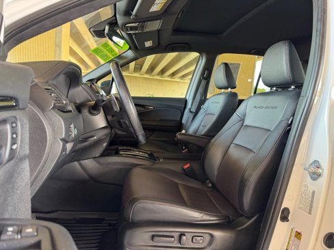 Used 2022 Honda Ridgeline Black Edition image 12