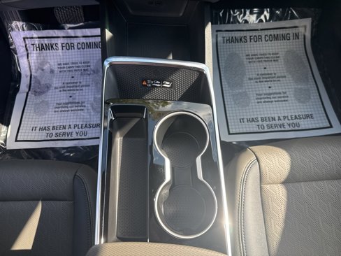 New 2025 Chevrolet Equinox LT w/ Convenience Package II image 25