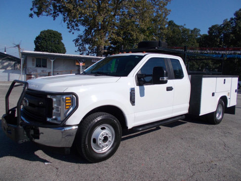 Used 2018 Ford F350 XL w/ Power Equipment Group image 1