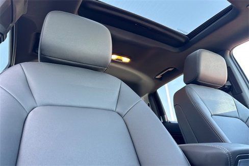 New 2025 GMC Canyon Elevation w/ Convenience Package image 18