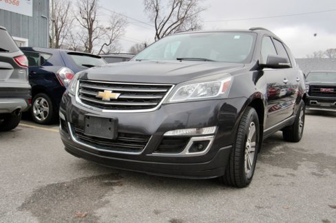 Used 2016 Chevrolet Traverse LT image 1