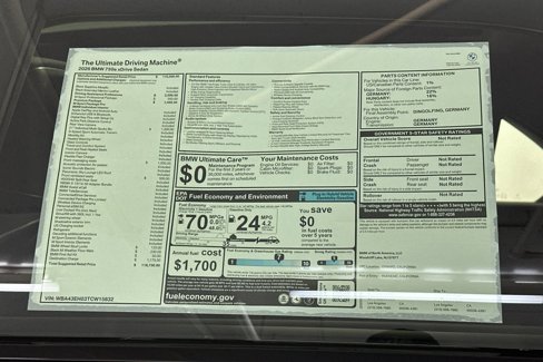 New 2026 BMW 750e xDrive image 29