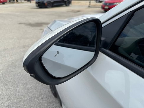 Used 2021 Honda Accord Touring image 9