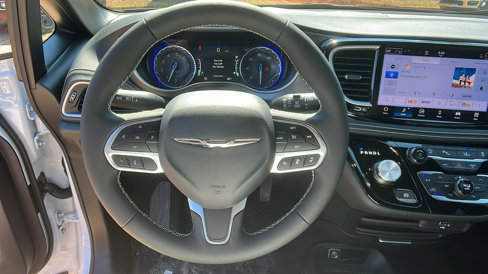 New 2026 Chrysler Pacifica Select image 24