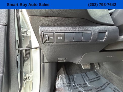 Used 2020 Toyota Corolla SE image 21