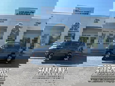 New 2024 Jeep Wagoneer L 4WD w/ Rear Seat Video Group 1 image 1