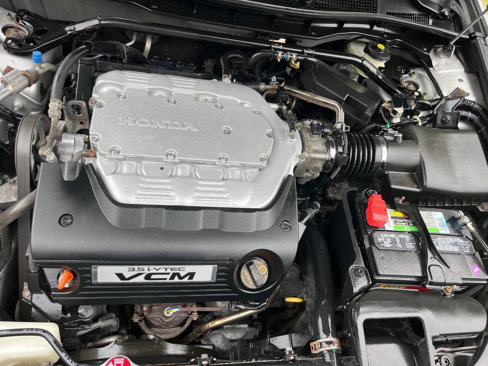 Used 2011 Honda Accord EX-L image 3