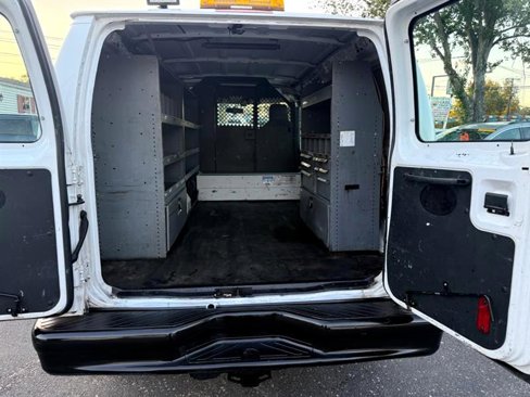 Used 2014 Ford E-150 and Econoline 150 w/ Power Group image 25