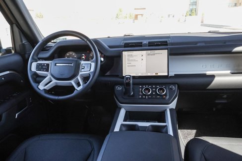 New 2025 Land Rover Defender 110 X-Dynamic SE image 14