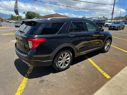 Used 2023 Ford Explorer Limited image 3