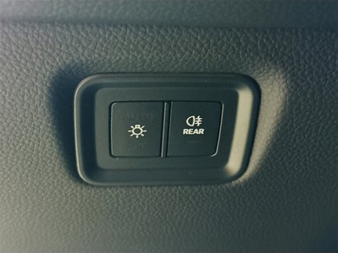Used 2024 Porsche Cayenne S image 11