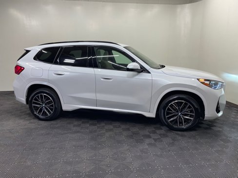 Used 2023 BMW X1 xDrive28i w/ Premium Package image 10