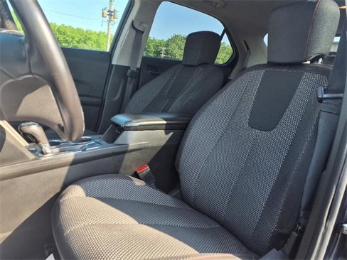Used 2017 Chevrolet Equinox LT w/ Convenience Package image 13