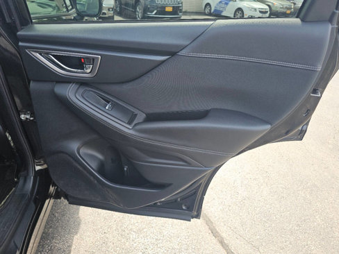 Used 2019 Subaru Forester Premium image 32