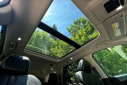 Used 2025 Honda Pilot Elite image 28