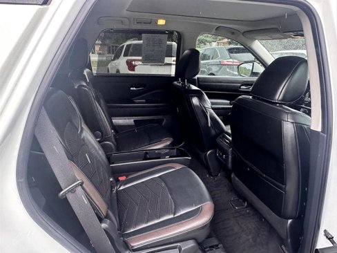 Used 2022 Nissan Pathfinder Platinum image 21