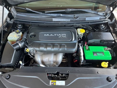 Used 2015 Chrysler 200 Limited w/ Convenience Group image 23