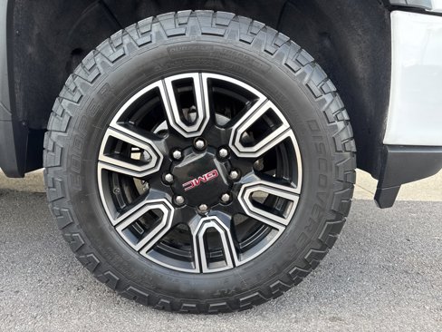 Used 2023 GMC Sierra 2500 AT4 image 12
