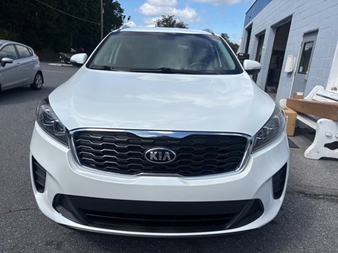 Used 2019 Kia Sorento LX w/ LX Convenience Package image 2