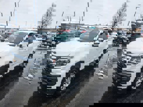 Used 2021 Chevrolet Colorado LT w/ Fleet Safety Package image 3