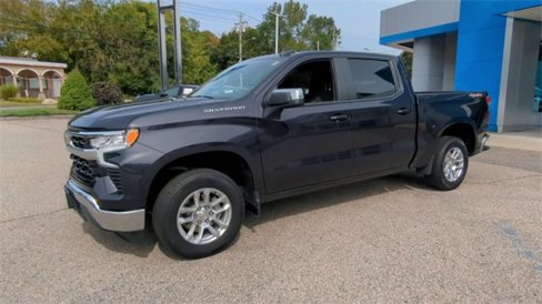 Used 2023 Chevrolet Silverado 1500 LT image 4