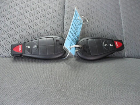 Used 2010 Dodge Grand Caravan SE w/ Climate Group image 16