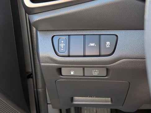 Used 2021 Hyundai Ioniq Blue image 17
