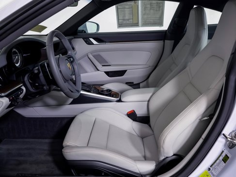 Certified 2024 Porsche 911 Carrera image 5