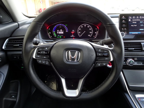 Used 2022 Honda Accord Touring image 17