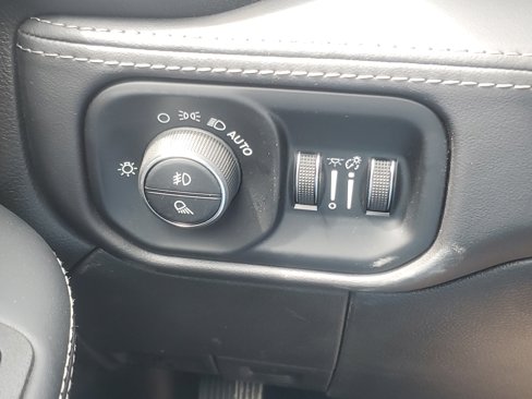 Used 2025 RAM 2500 Power Wagon image 13
