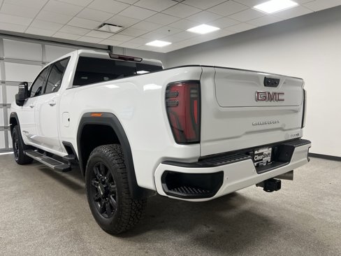 Used 2024 GMC Sierra 3500 AT4 w/ AT4 Preferred Package image 9