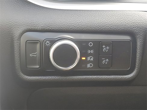 Certified 2023 Ford Explorer XLT image 15